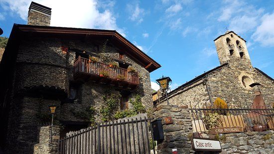 Iglesia de San Serni de Llorts